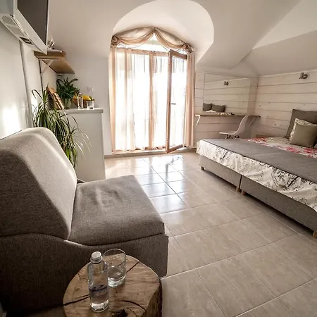 Appartement The Poolhouse Slantchev Briag