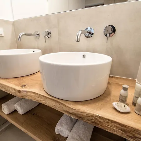 The Poolhouse 阳光海滩